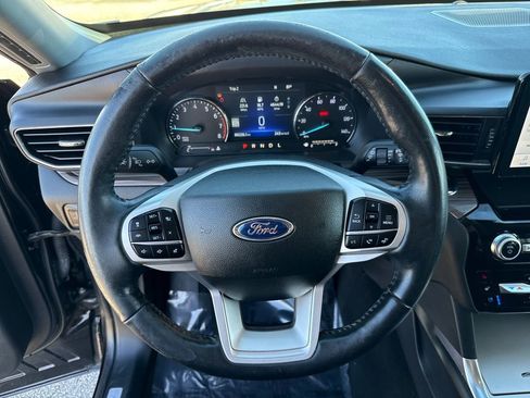 Certified 2022 Ford Explorer Limited w/ Equipment Group 301A image 14