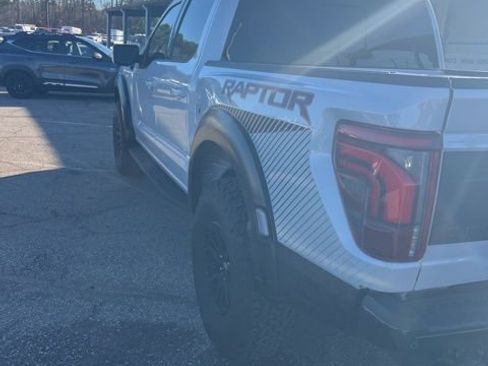 Used 2025 Ford F150 Raptor image 9