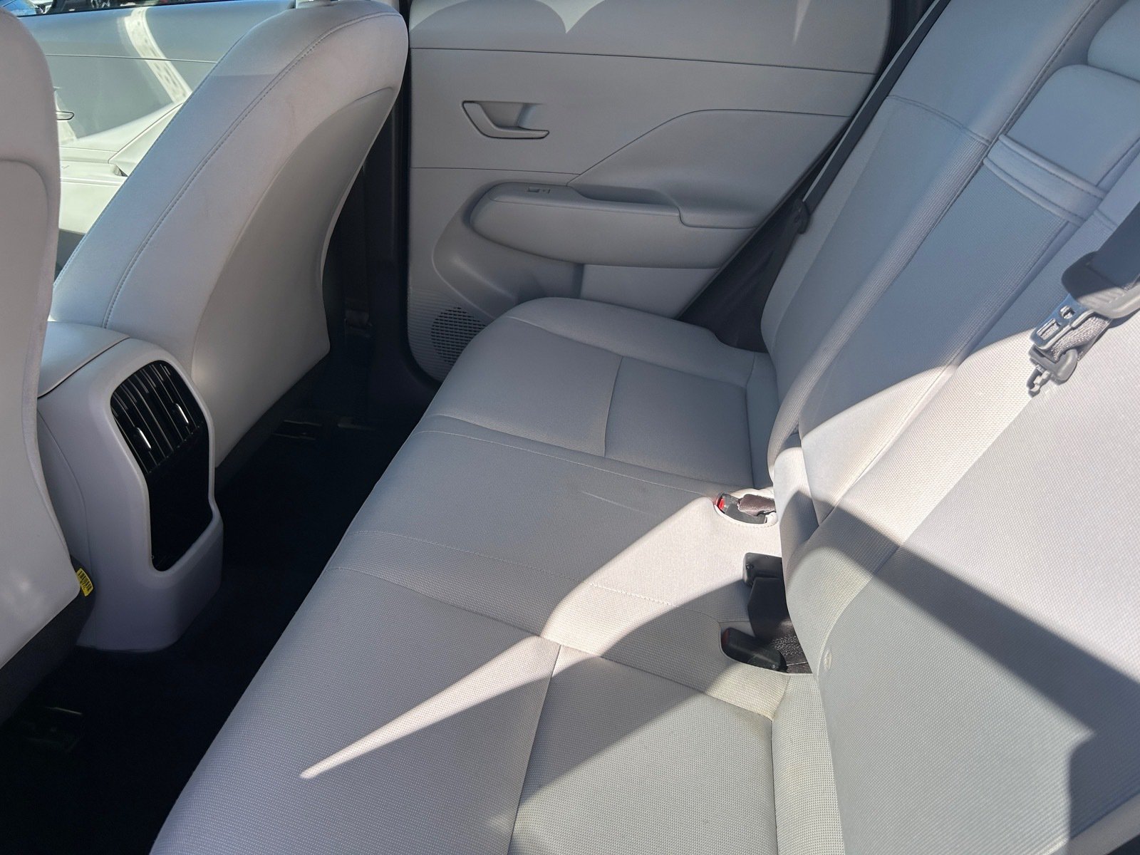 Used 2025 Hyundai Kona SEL FWD image 18