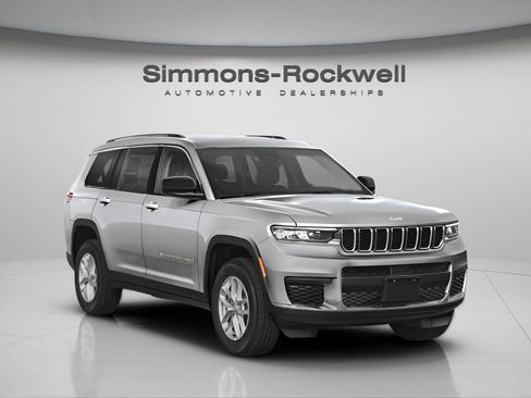 Used 2024 Jeep Grand Cherokee L Laredo w/ Luxury Tech Group I AWD/4WD image 12
