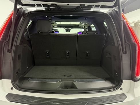 Used 2025 Cadillac Escalade Sport Platinum w/ LPO, ONYX Package image 11