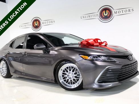 Used 2023 Toyota Camry LE image 1