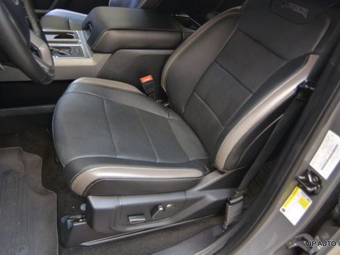 Used 2018 Ford F150 Raptor w/ Equipment Group 802A Luxury AWD/4WD image 24