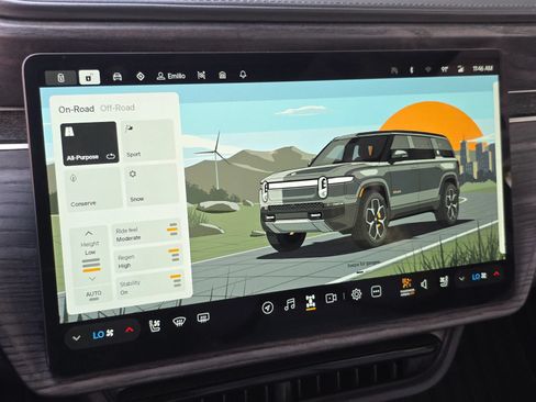 Used 2023 Rivian R1S Adventure AWD/4WD image 19