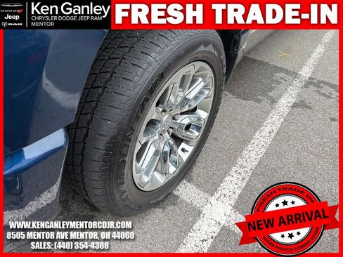 Used 2024 RAM 1500 Laramie AWD/4WD image 11