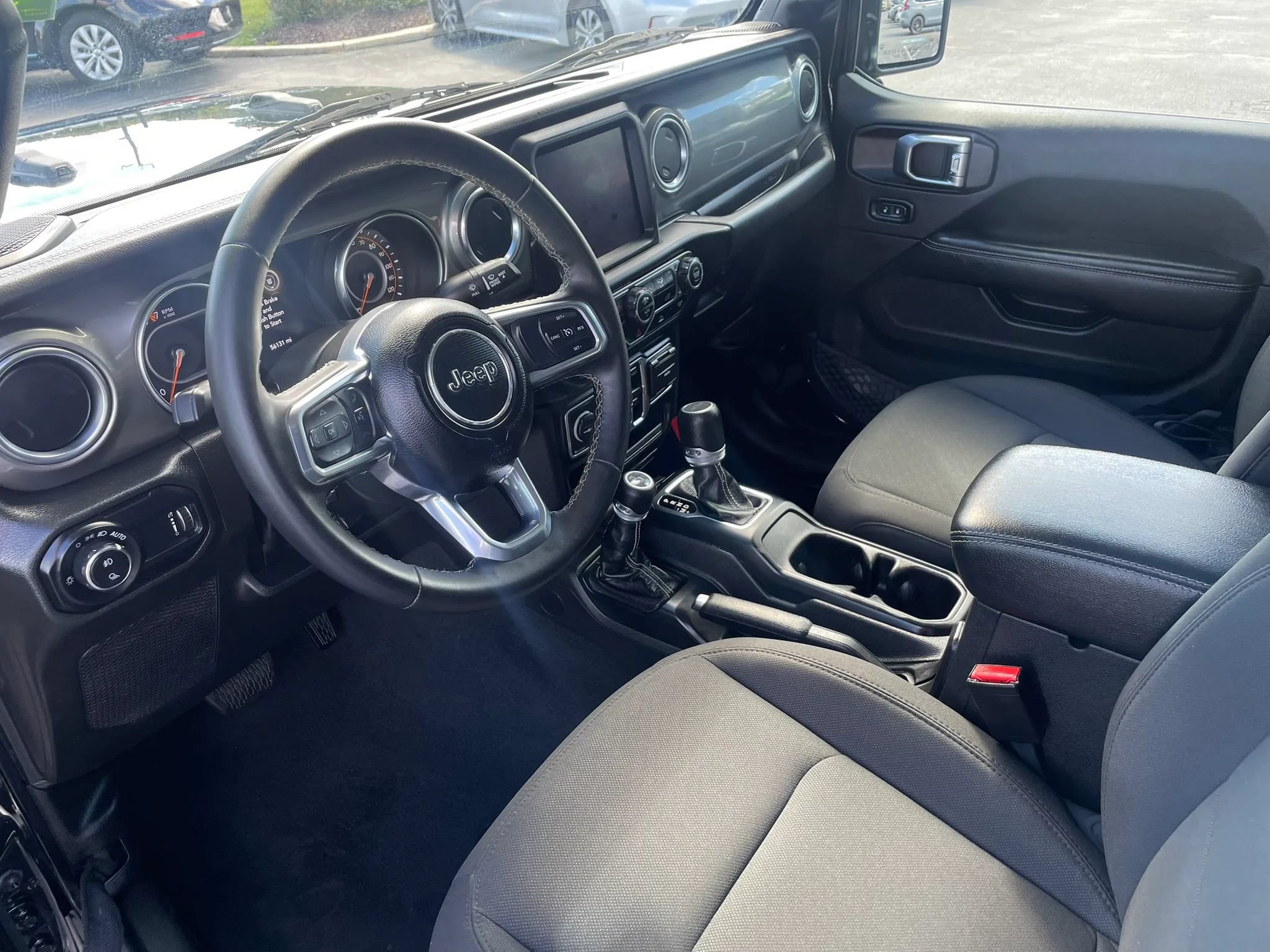Used 2023 Jeep Gladiator Overland AWD/4WD image 10