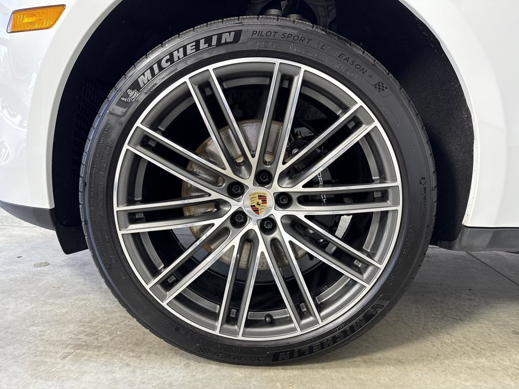 Certified 2026 Porsche Macan S AWD/4WD image 13