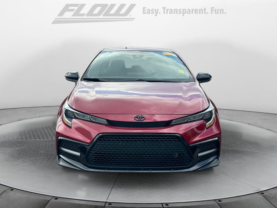 Used 2022 Toyota Corolla SE FWD image 2