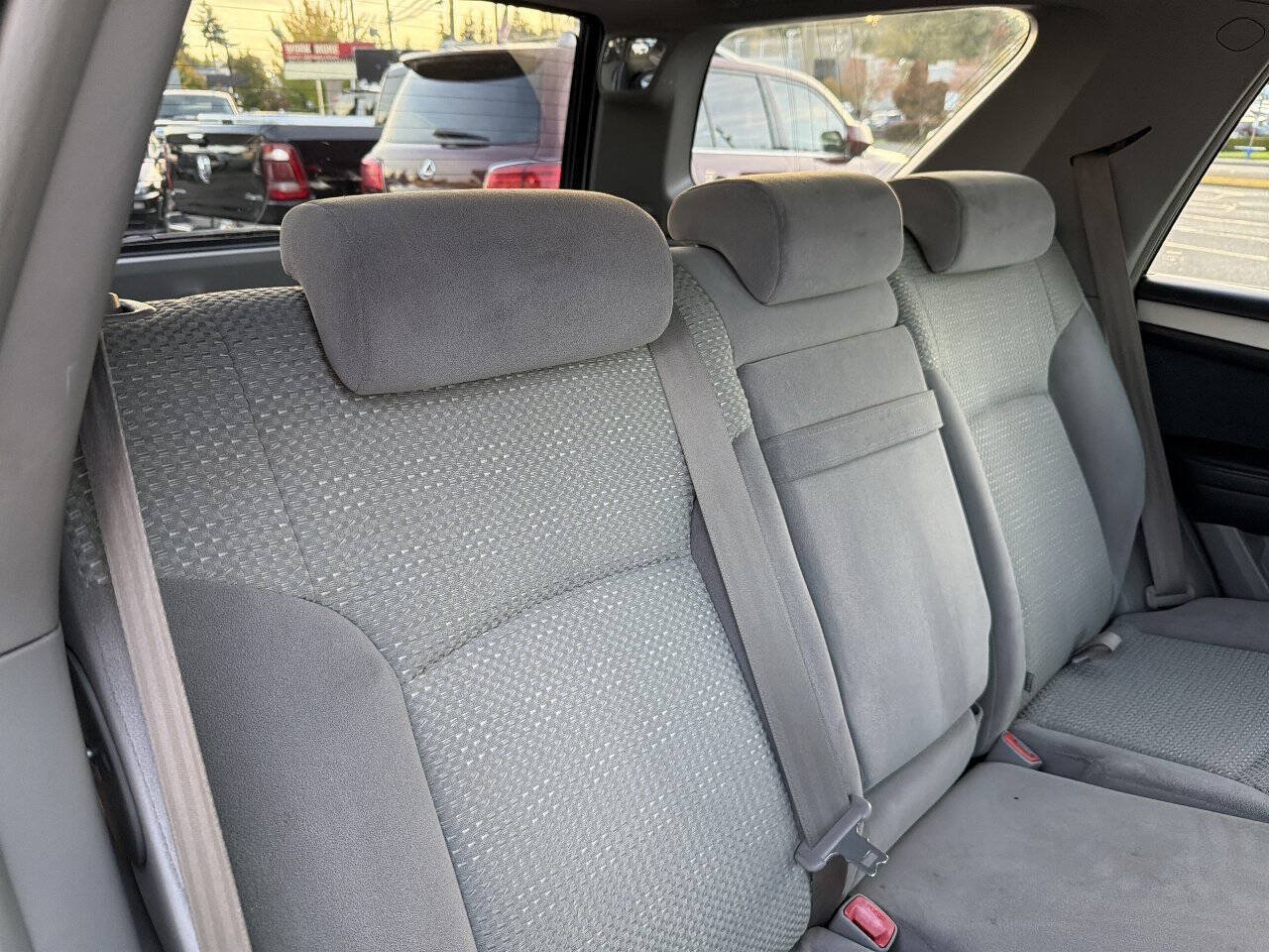 Used 2003 Toyota 4Runner SR5 w/ Preferred Accessory Pkg AWD/4WD image 19