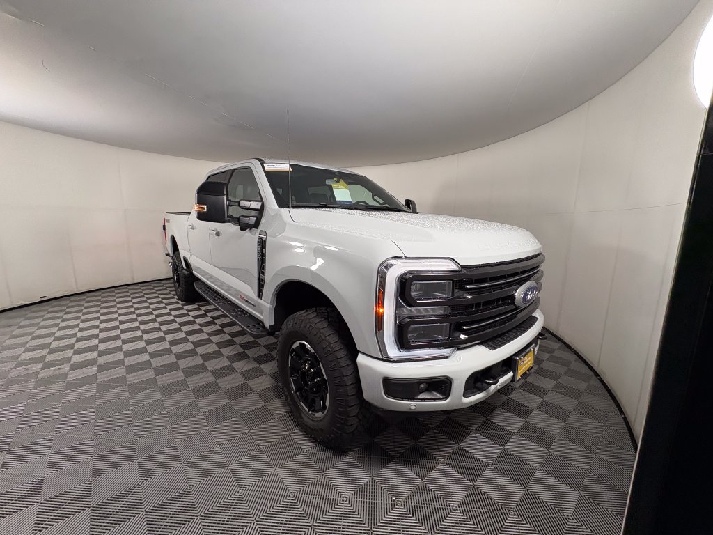 Used 2025 Ford F350 Platinum w/ Tremor Off-Road Package AWD/4WD image 7