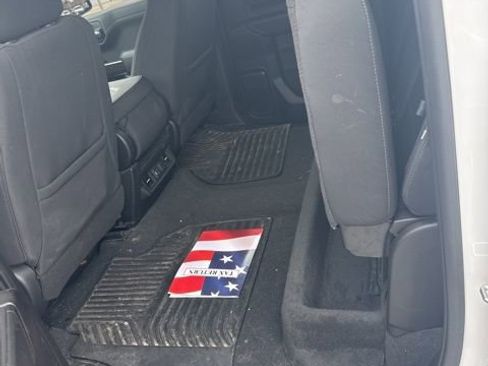 Used 2021 Chevrolet Silverado 1500 LT w/ Convenience Package II image 9