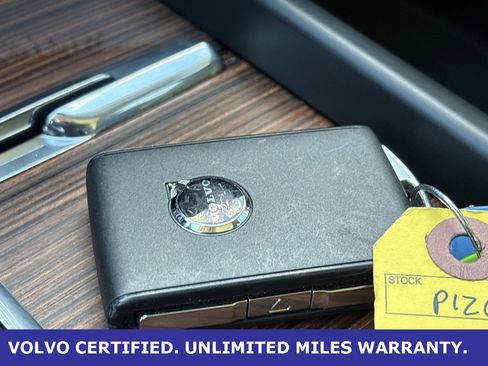 Certified 2024 Volvo XC60 B5 Plus w/ Protection Package Premier image 36
