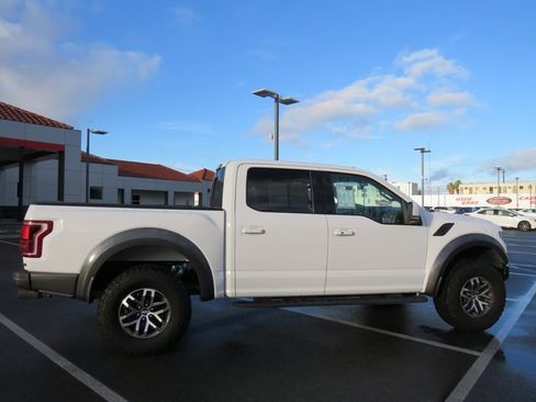 Used 2017 Ford F150 Raptor w/ Equipment Group 802A Luxury image 17