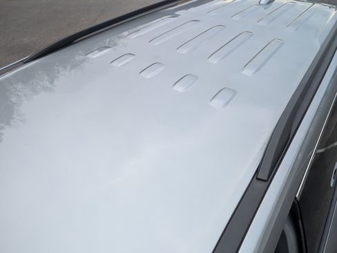 Used 2025 GMC Acadia Elevation image 14