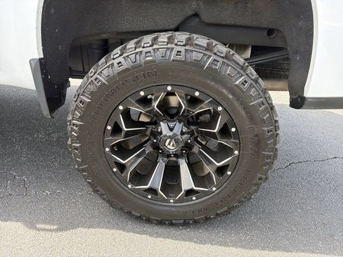 Used 2022 Chevrolet Silverado 1500 RST image 19