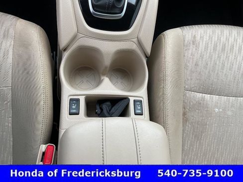 Used 2020 Nissan Rogue SV w/ Premium Package AWD/4WD image 36