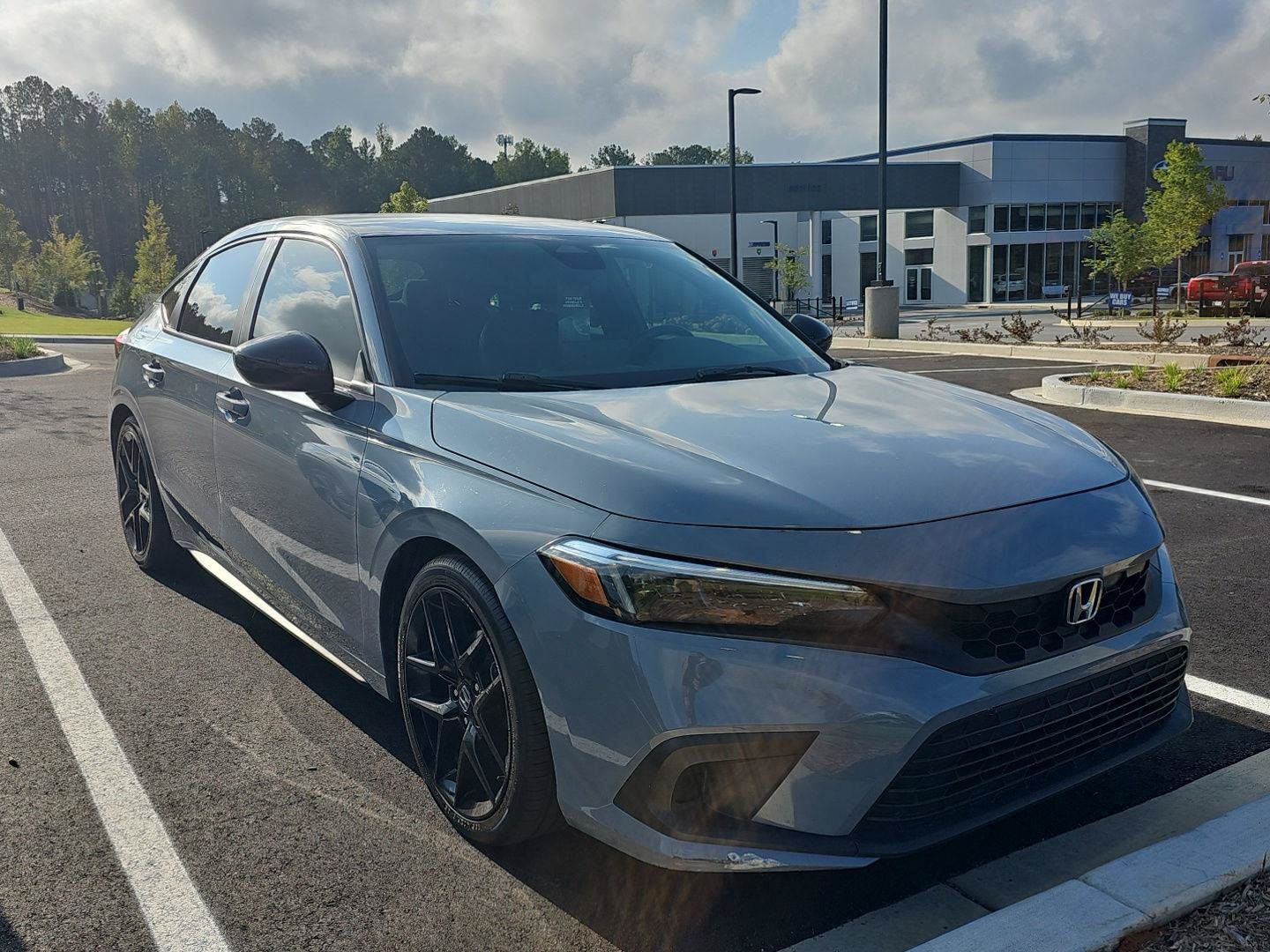 Used 2023 Honda Civic Sport image 3