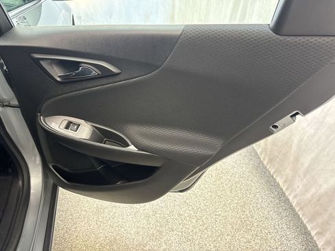 Used 2025 Chevrolet Malibu LS FWD image 19