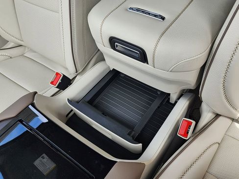 New 2026 GMC Yukon Denali AWD/4WD image 40