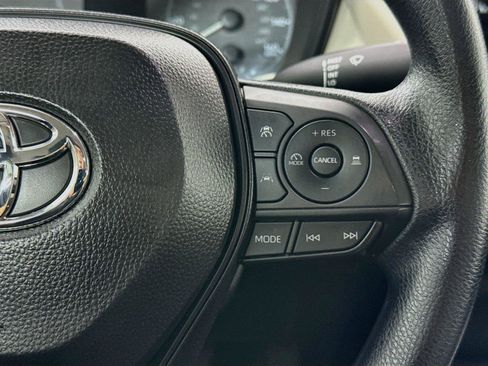 Certified 2025 Toyota Corolla LE FWD image 18