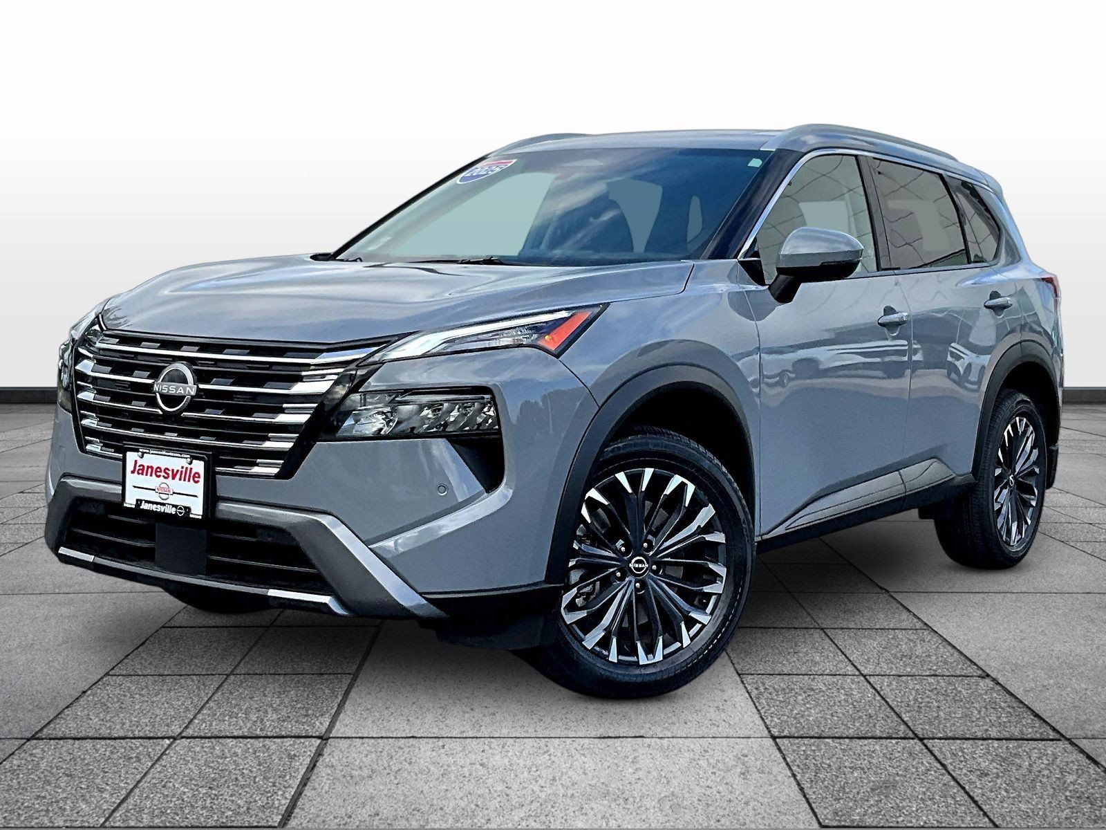 Certified 2025 Nissan Rogue SL w/ Tech Package AWD/4WD image 3