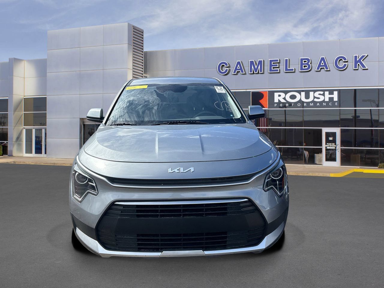Used 2023 Kia Niro LX FWD image 3