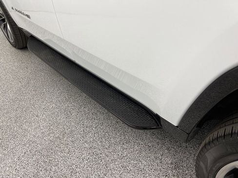 Used 2024 Jeep Wagoneer Series II w/ Convenience Group I image 9