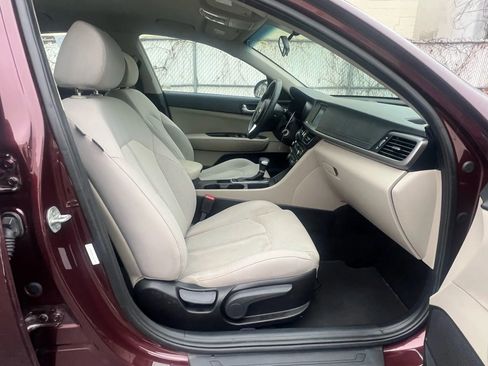 Used 2018 Kia Optima LX w/ 17" Alloy Wheels Package image 31