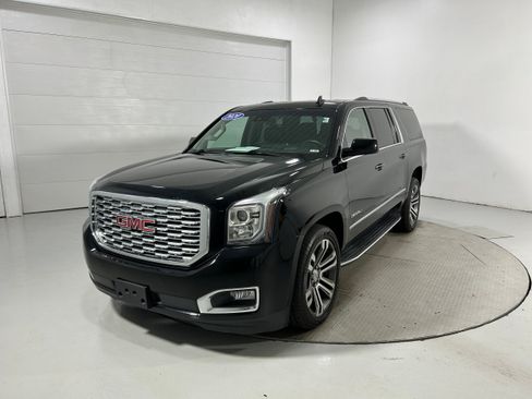 Used 2020 GMC Yukon XL Denali w/ Open Road Package AWD/4WD image 22