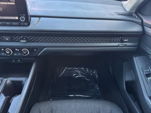 Certified 2024 Honda Accord EX image 29
