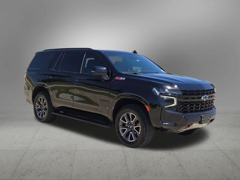 Used 2023 Chevrolet Tahoe Z71 w/ Luxury Package AWD/4WD image 8
