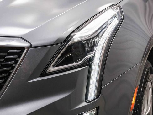 Used 2022 Cadillac XT5 Premium Luxury FWD image 12