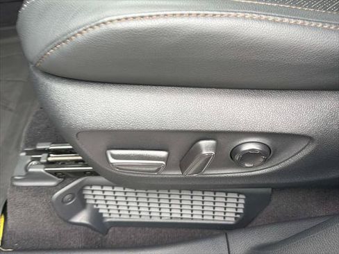 Certified 2025 Toyota Sienna Platinum FWD image 26