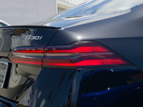 New 2027 BMW 530i w/ M Sport Package RWD image 5