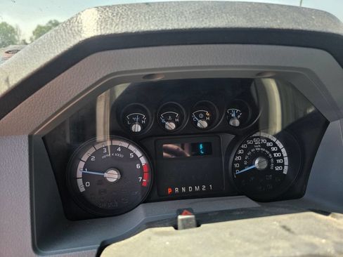 Used 2015 Ford F250 XLT w/ Snow Plow Prep Package AWD/4WD image 19