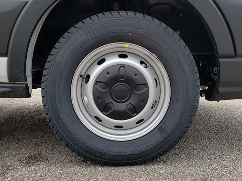 New 2025 Ford Transit 250 Base image 19