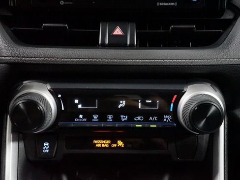 Certified 2020 Toyota RAV4 LE FWD image 19