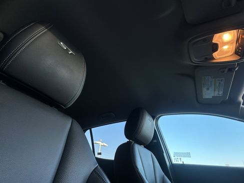 Used 2024 Buick Encore GX Sport Touring image 21