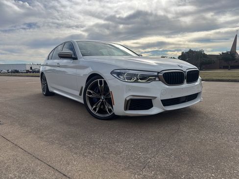 Used 2018 BMW M550i xDrive image 1