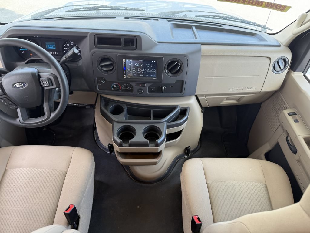 Used 2023 Ford E-350 and Econoline 350 Super Duty RWD image 43