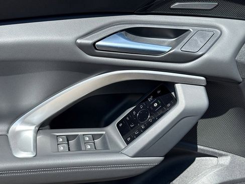 Certified 2025 Audi Q5 Premium Plus w/ Premium Plus image 17