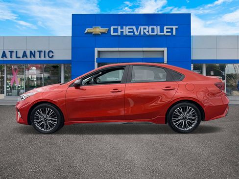 Used 2023 Kia Forte GT-Line FWD image 4