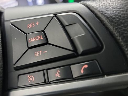 Used 2021 Nissan Versa SR image 33