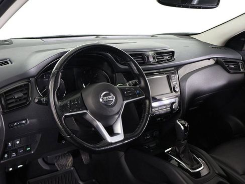 Used 2022 Nissan Rogue Sport SL w/ Premium Package image 28