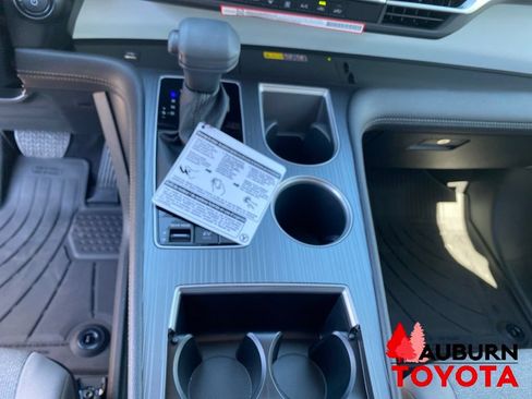 New 2026 Toyota Sienna LE FWD image 47