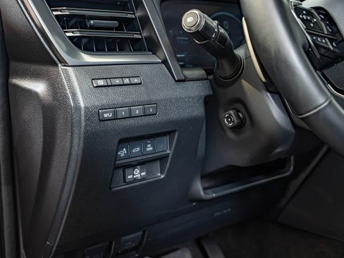 Used 2024 Lexus GX 550 w/ Accessory Package (Z1) AWD/4WD image 19