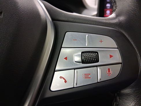 Used 2022 BMW X4 xDrive30i w/ Parking Assistance Package image 23