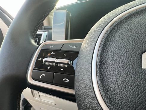 Certified 2022 Kia Sorento S image 16