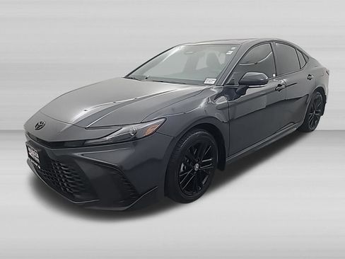Used 2026 Toyota Camry SE w/ Multimedia Upgrade Package AWD/4WD image 6