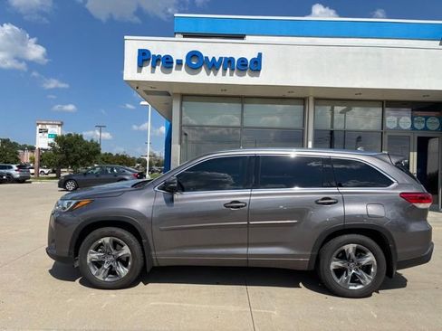 Used 2018 Toyota Highlander Limited Platinum w/ Protection Package #3 AWD/4WD image 8